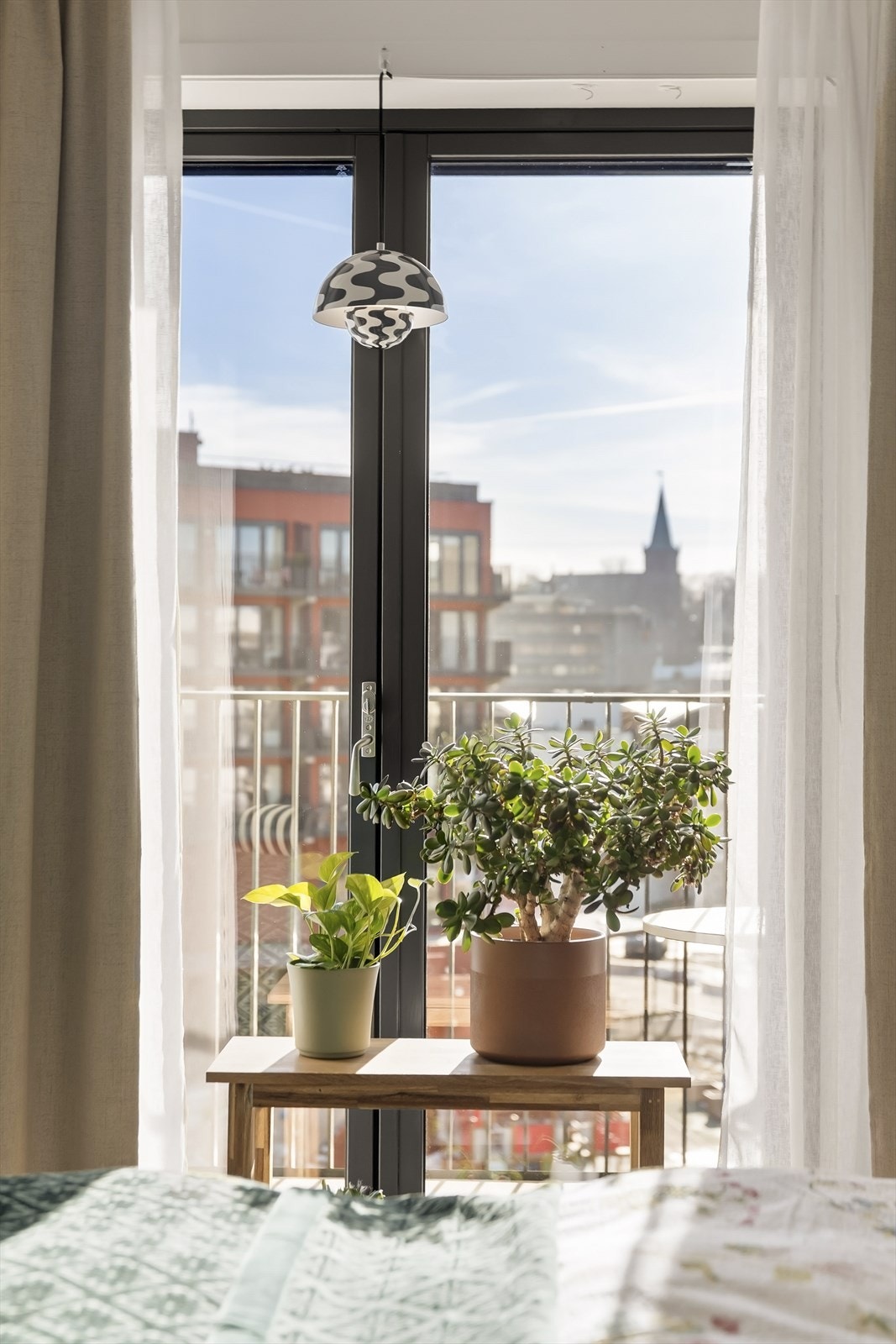 Soverommet har også egen utgang til balkongen. Galleribilde