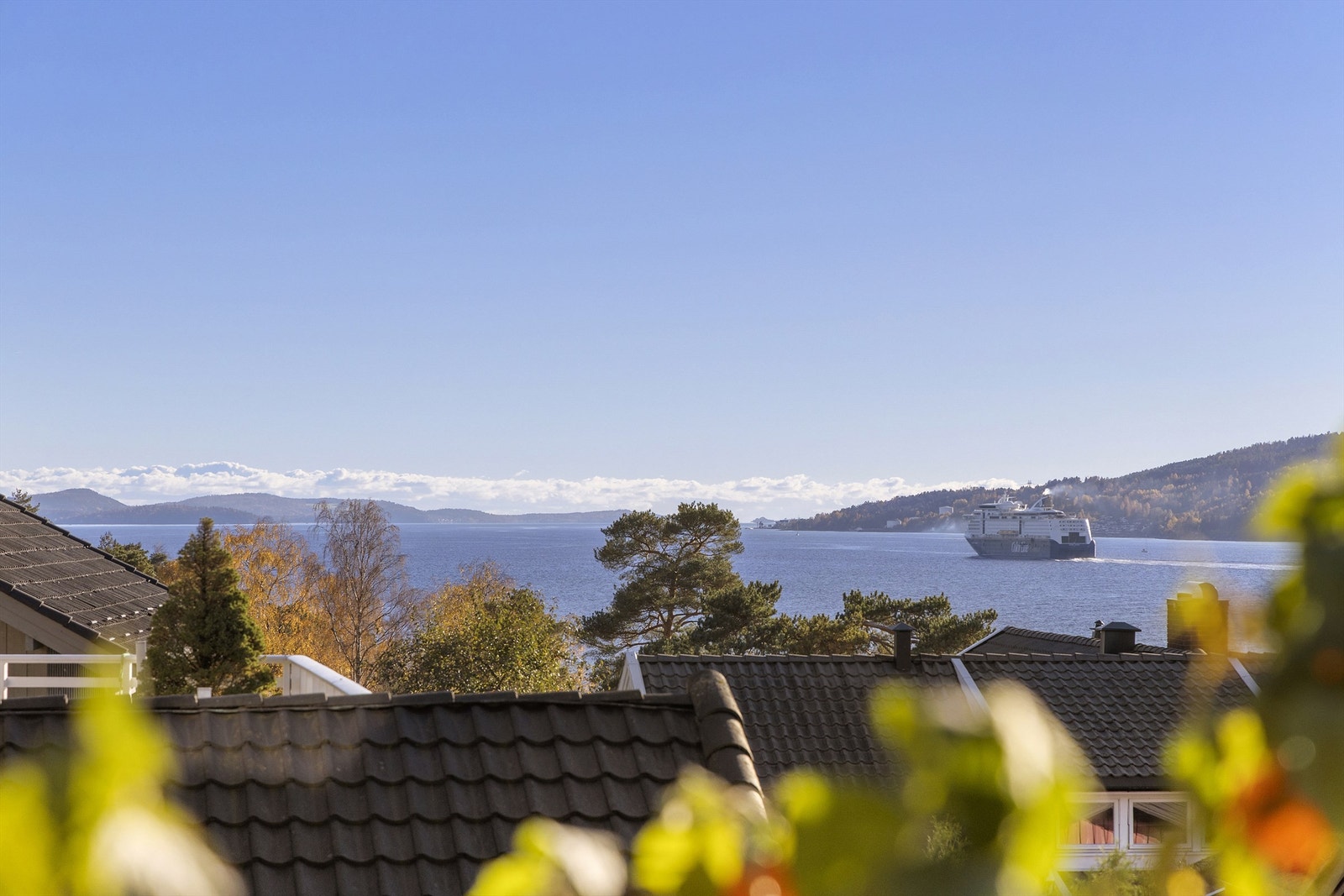 Her kan du følge båttrafikken på Oslofjorden fra egen eiendom. Galleribilde
