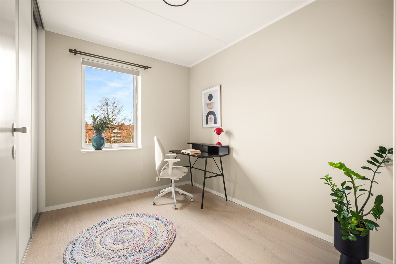 Dette rommet befinner seg som første sov til venstre når man kommer inn i leiligheten. Galleribilde