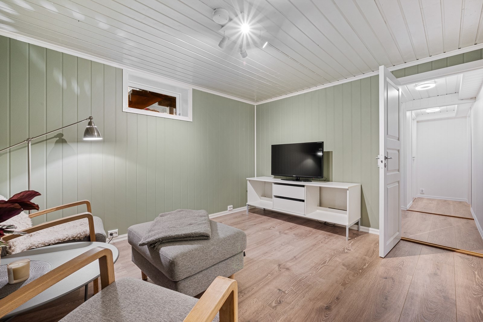 Fin kjellerstue med mange bruksområder. Galleribilde