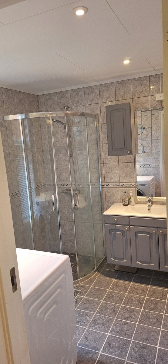 Badet Galleribilde
