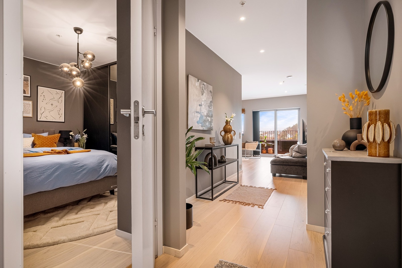 - Det er to gode soverom i leiligheten - Galleribilde