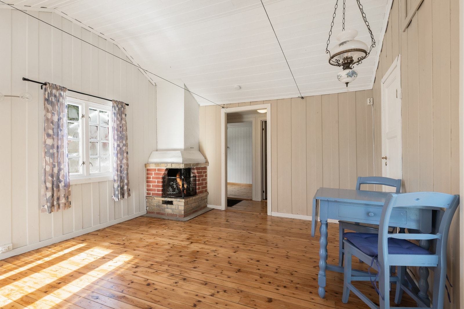 Her kan du som ny eier enkelt innrede etter eget ønske. Et sted hvor familie og venner kan samles og skape gode minner. Galleribilde