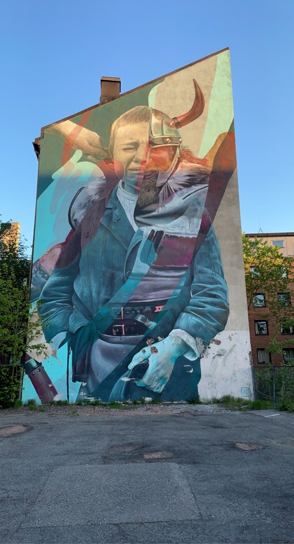 Leiligheten har en fantastisk beliggenhet midt i sentrum i en flott bygård! Galleribilde