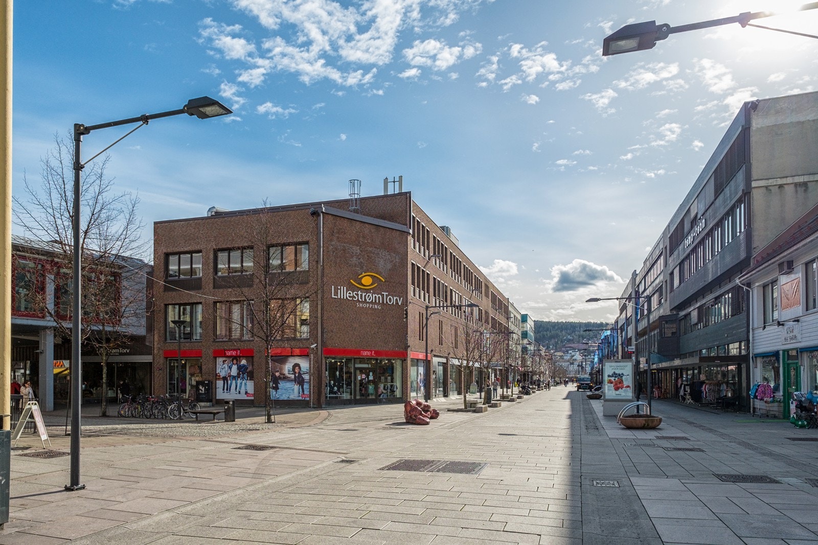 Handlegate med butikker og kaféer i Lillestrøm sentrum. Galleribilde