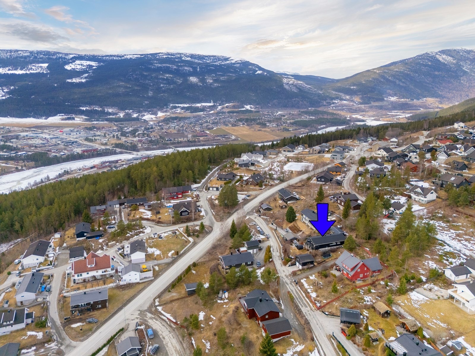 Det er kort avstand til butikker og ulike servicetilbud. Galleribilde