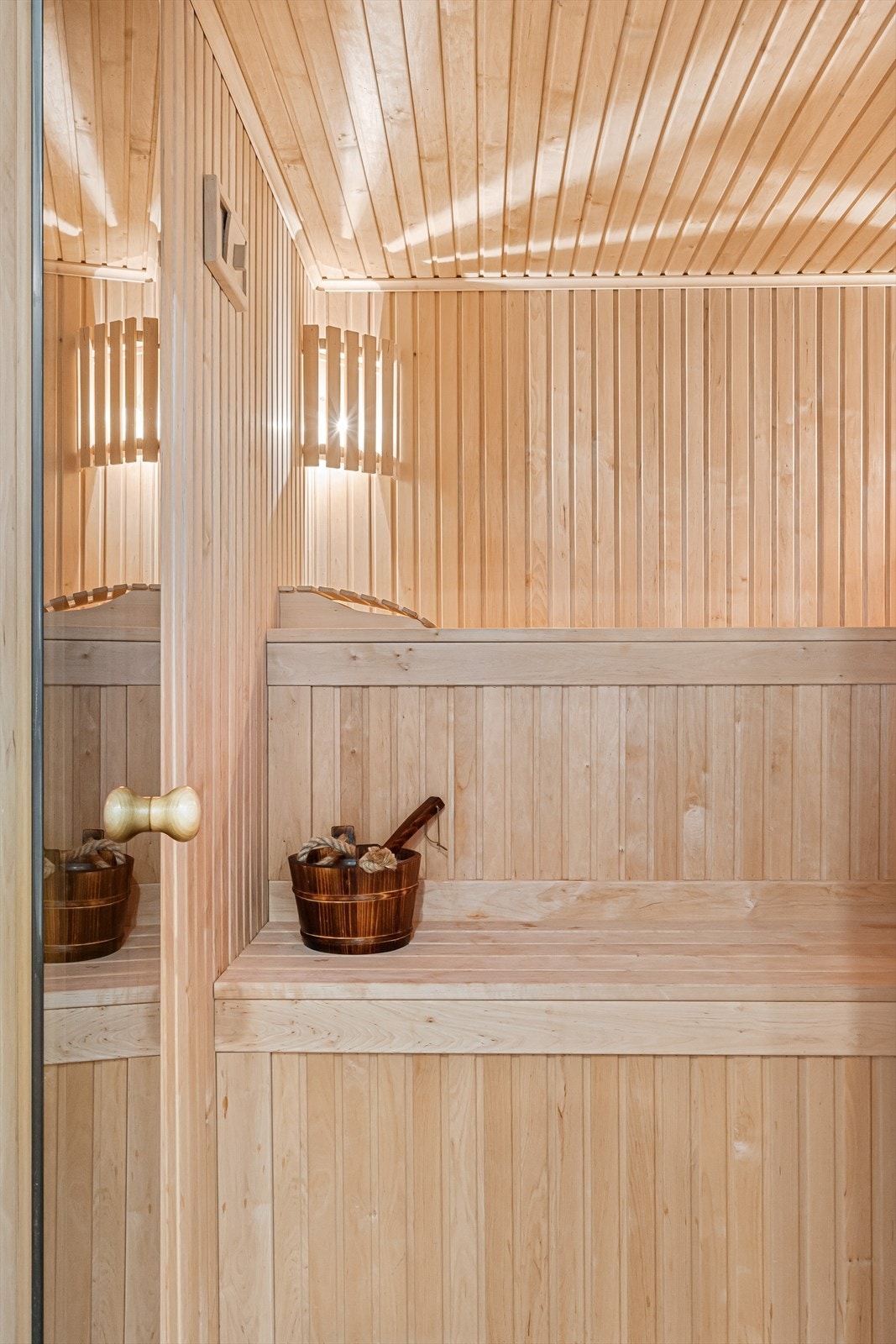 I tilknytting til badet er en herlig badstue. Galleribilde