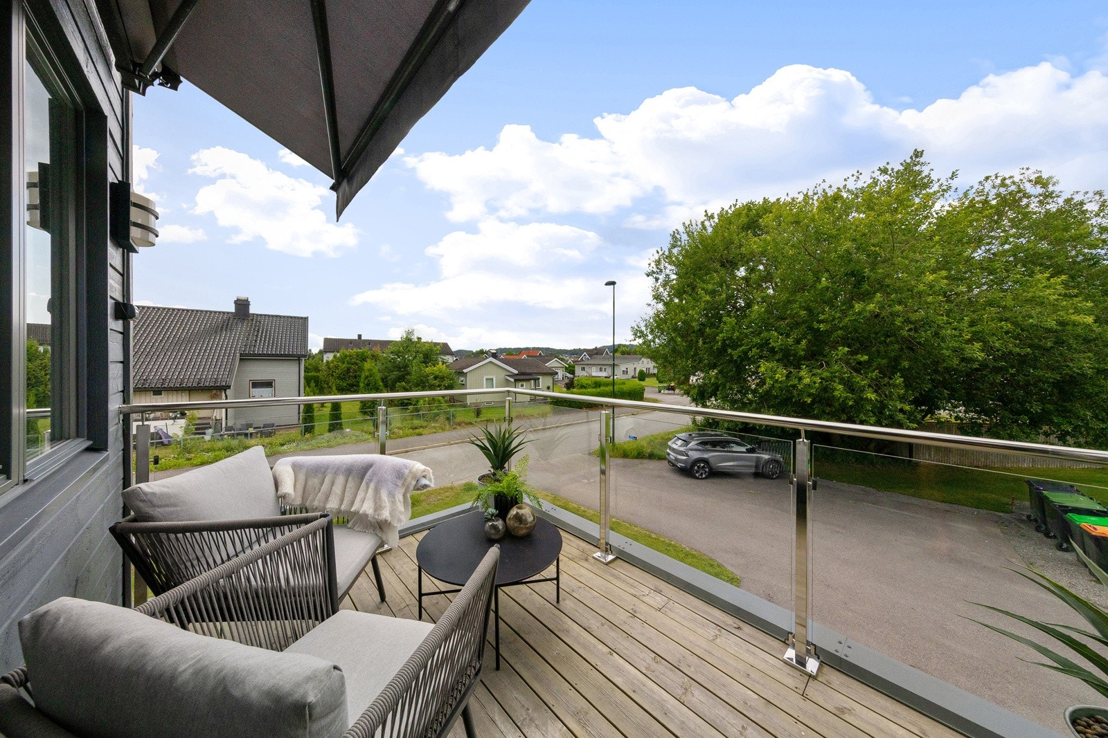 Balkongen i 2. etasje har markise Galleribilde
