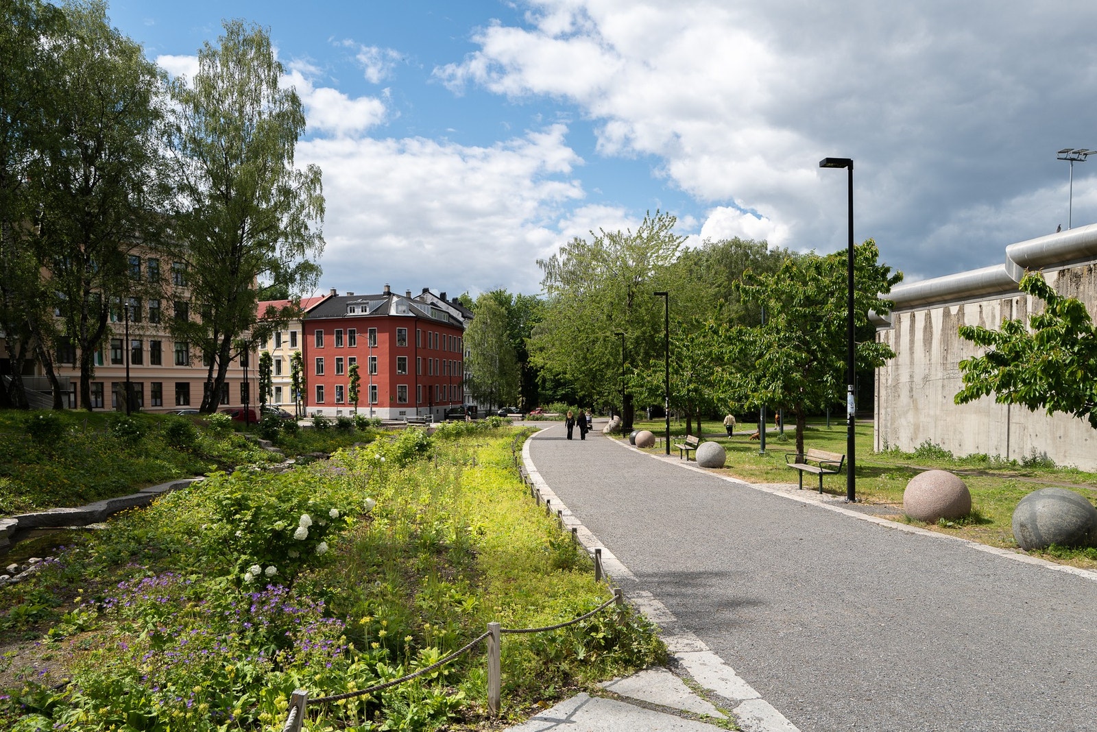 Deler av Oslo fengsel skal rives og bygges nytt, som vil gi bedre gangforbindelser og økt tilgjengelighet i området. Galleribilde