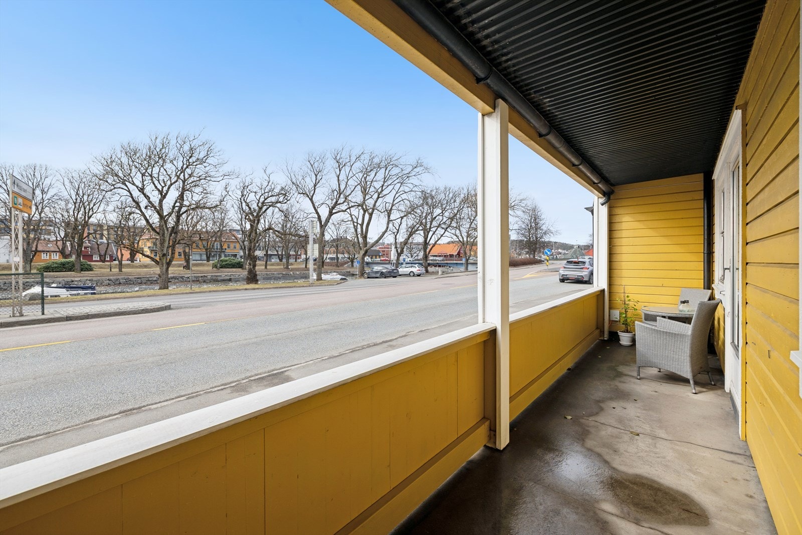 Herfra har du utsikt mot kanalen og Sjøbadet. Galleribilde