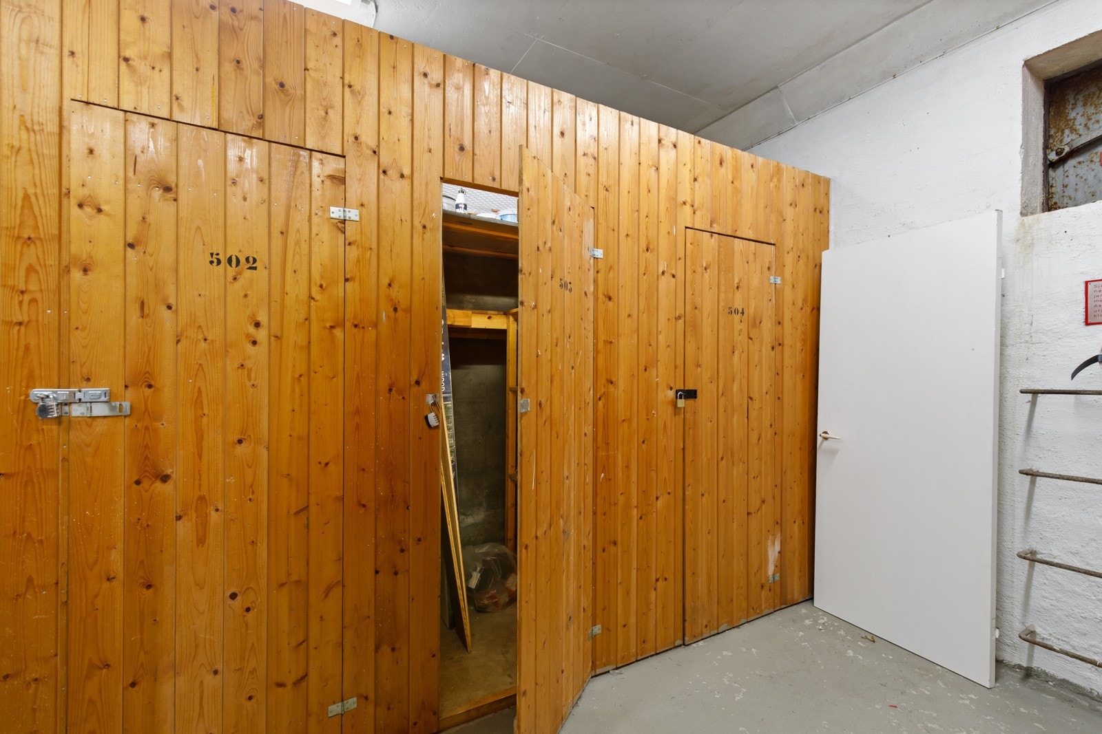 Bod i kjeller Galleribilde