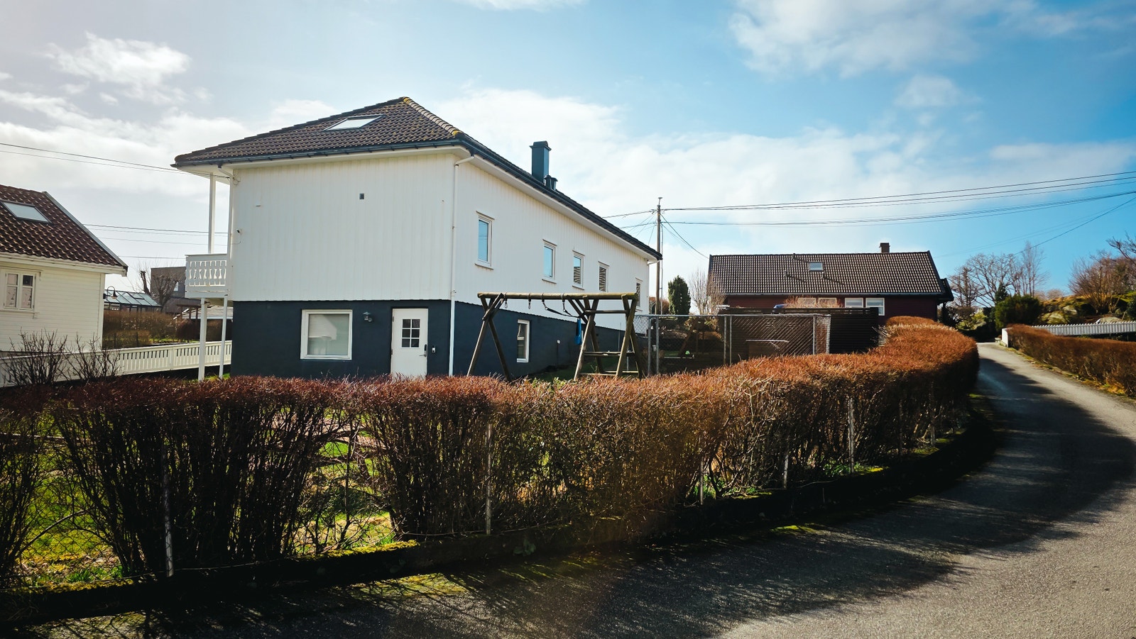 Hus inngangsparti Galleribilde