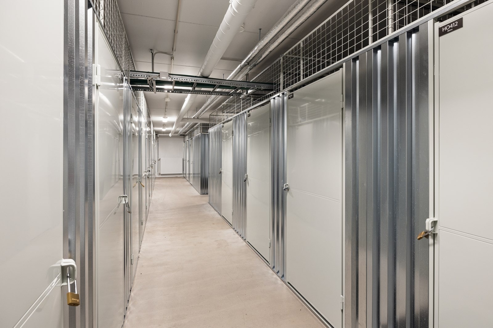 Leiligheten disponerer en privat bod på 3 m² i byggets kjeller. Galleribilde