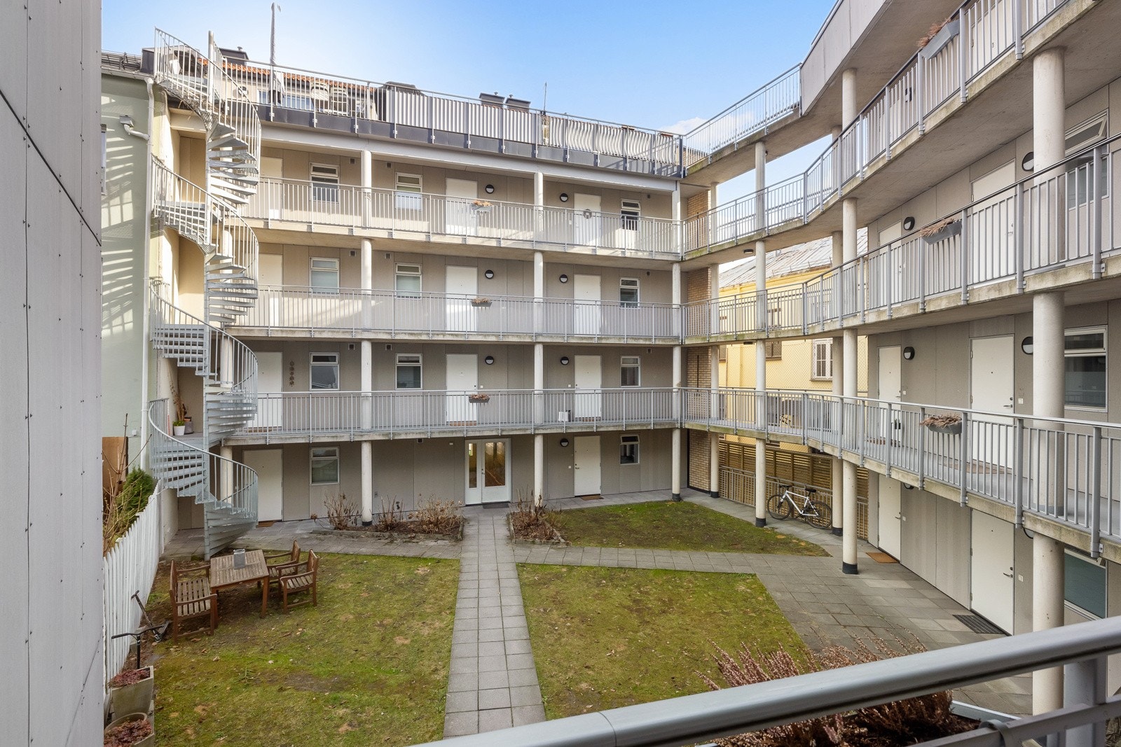 Hyggelig felles bakgård. Galleribilde