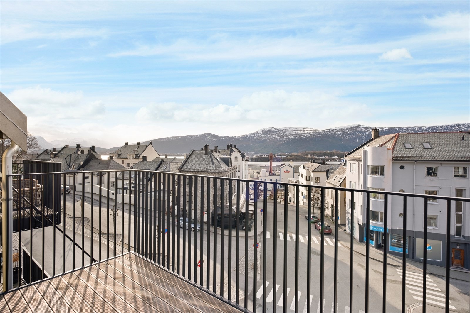 Utsikt fra terrasse Galleribilde
