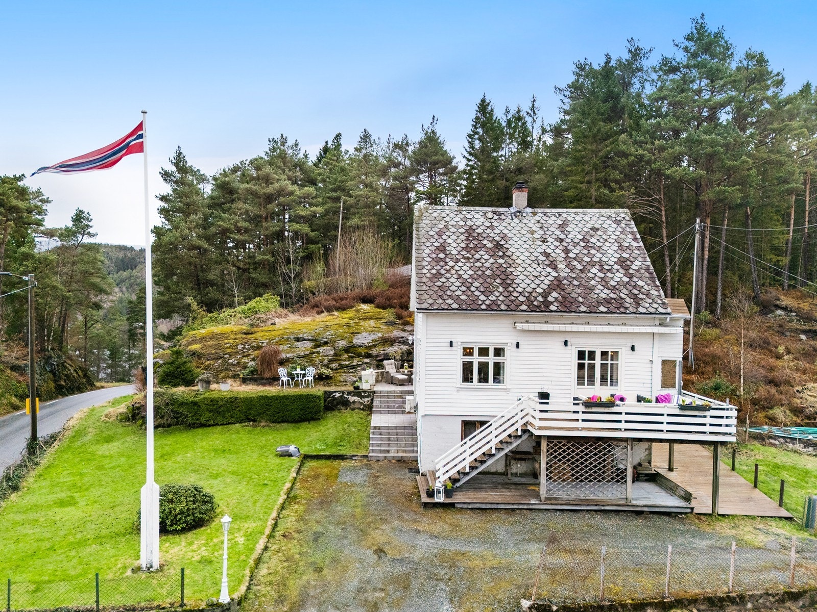 Velkommen til Strondavegen 615 - Presentert av Eiendomsmegler Norge ved Ørjan Stokka. Galleribilde