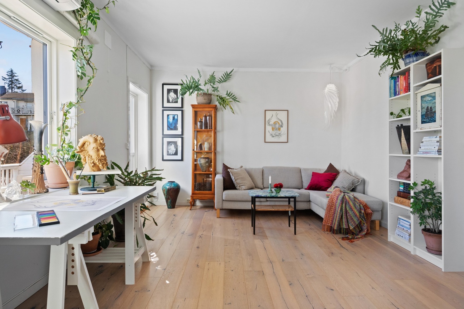 Stuen har utgang til balkong. Galleribilde