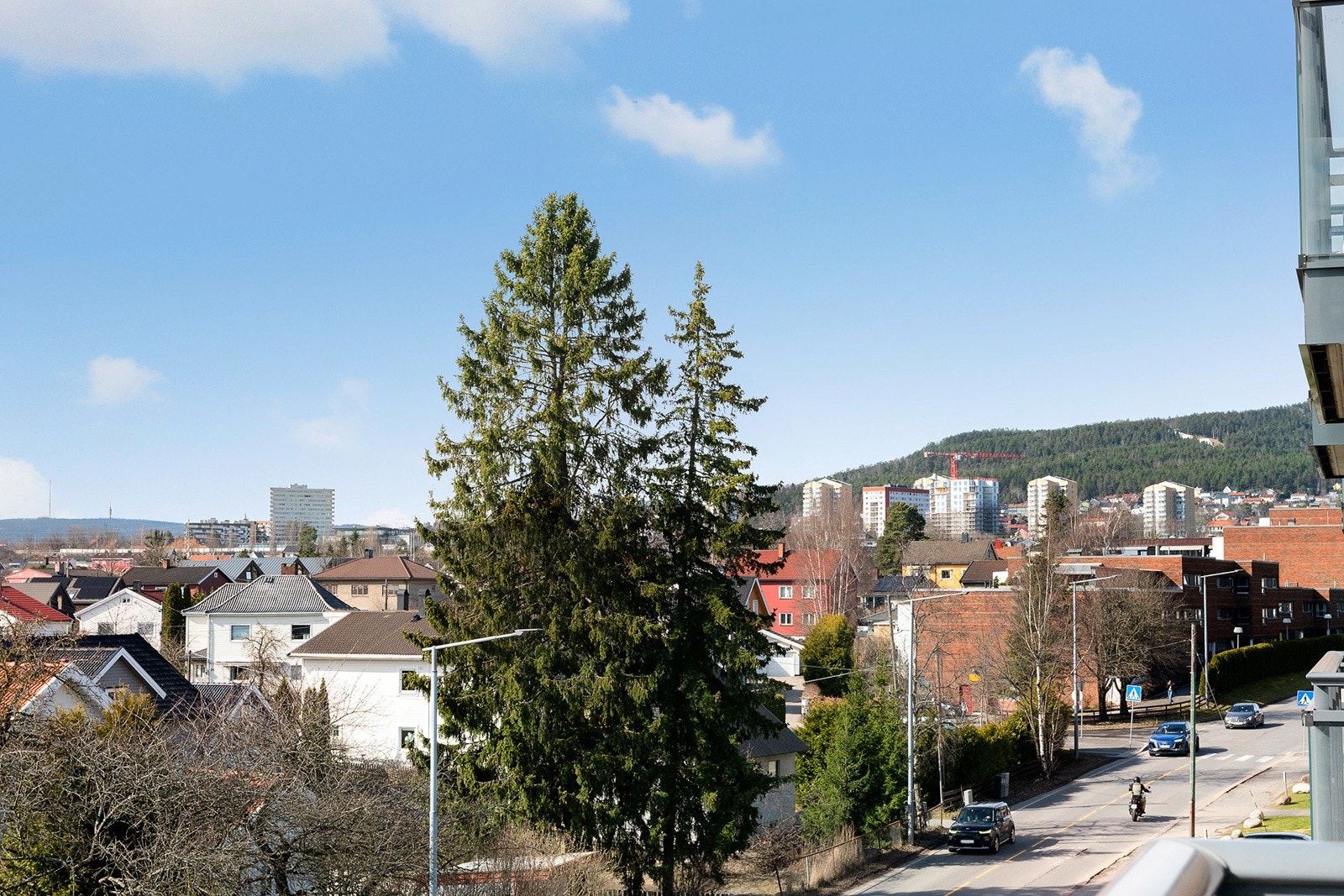 Utsikt fra leilighetens balkong. Galleribilde