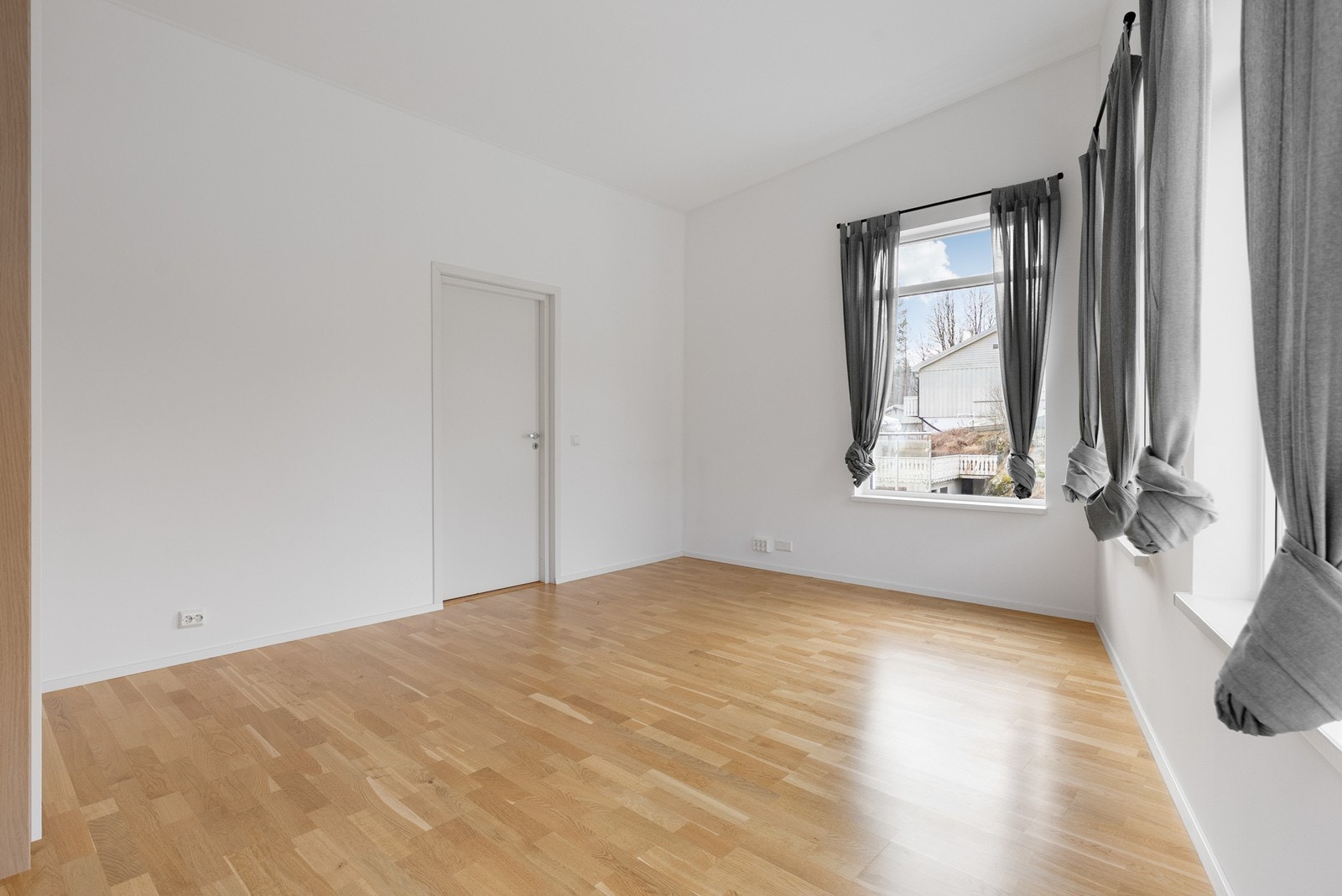 Loftstue/hovedsoverom i 2. etasje Galleribilde