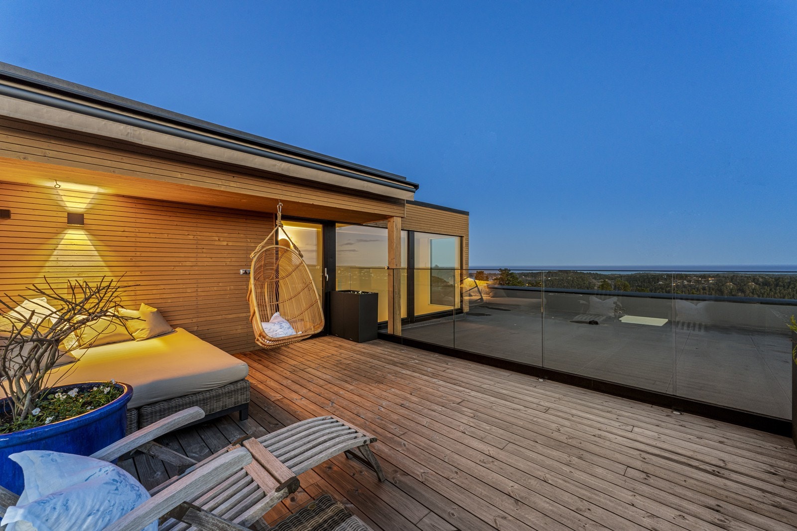 Leiligheten disponerer fantastisk takterrasse på 22kvm Galleribilde