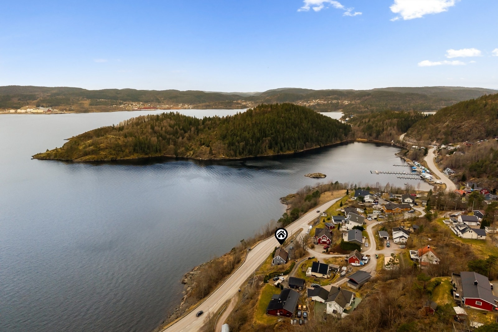 Det er småbåthavn i nærheten. Galleribilde