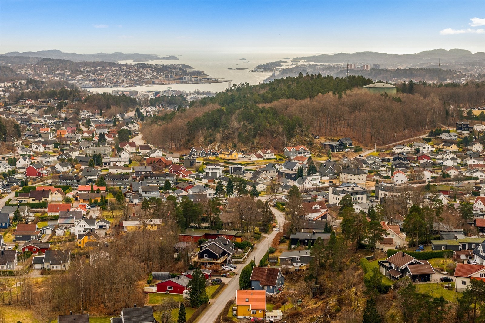 Fra området er det kort vei til Sandefjord sentrum og fjorden. Galleribilde