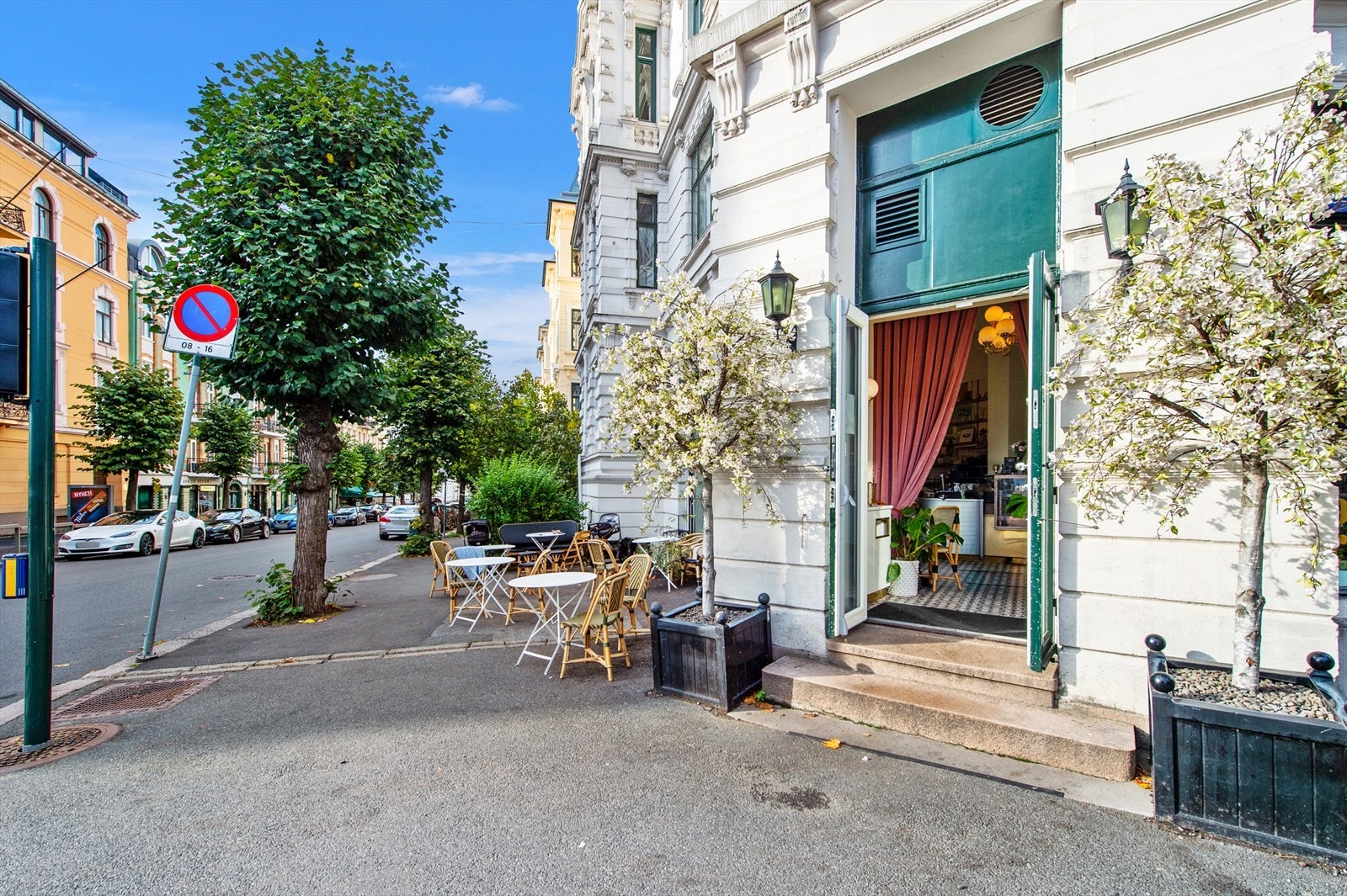 Attraktiv beliggenhet på Briskeby/Uranienborg med gangavstand til alt du måtte trenge. Galleribilde