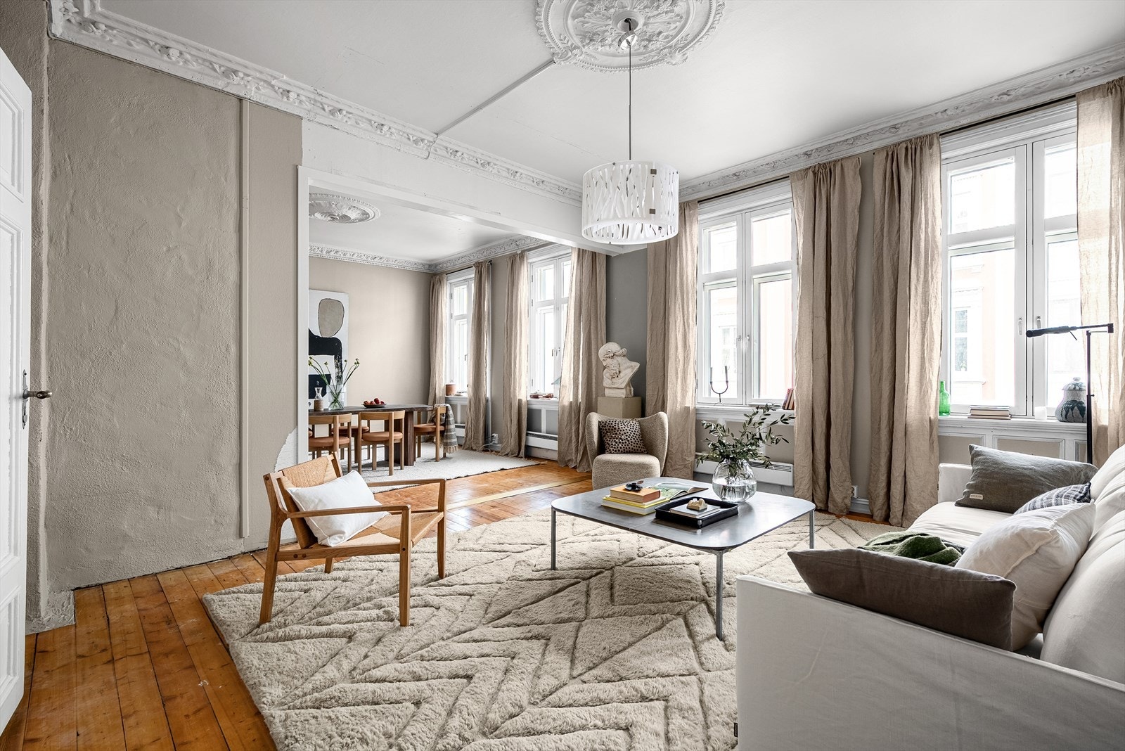 En lys og sjarmerende leilighet med god beliggenhet på Briskeby/Uranienborg. Galleribilde