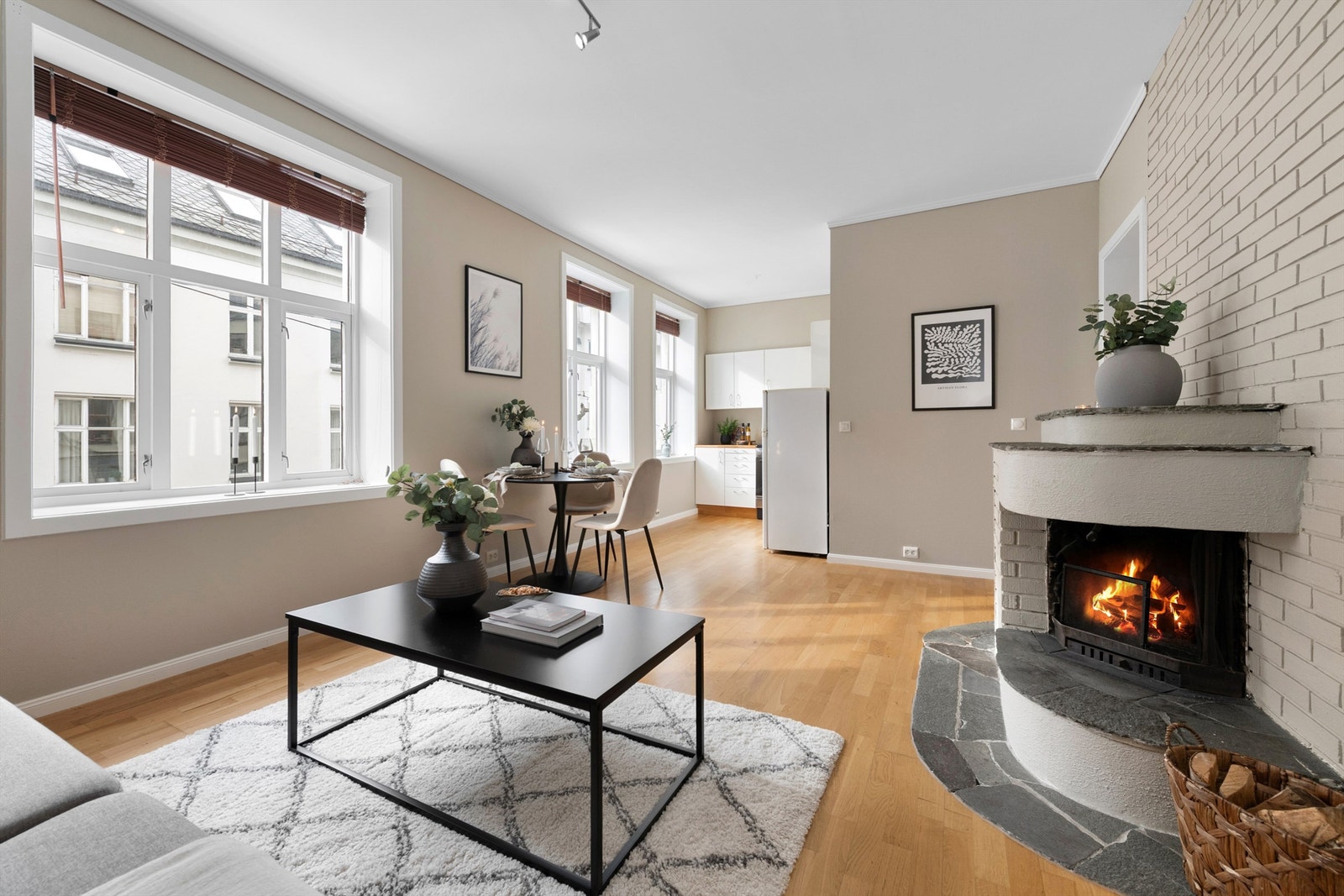 Velkommen til Keiser Wilhelms gate 61 v/ Mathias Hole, Møremegling. Galleribilde