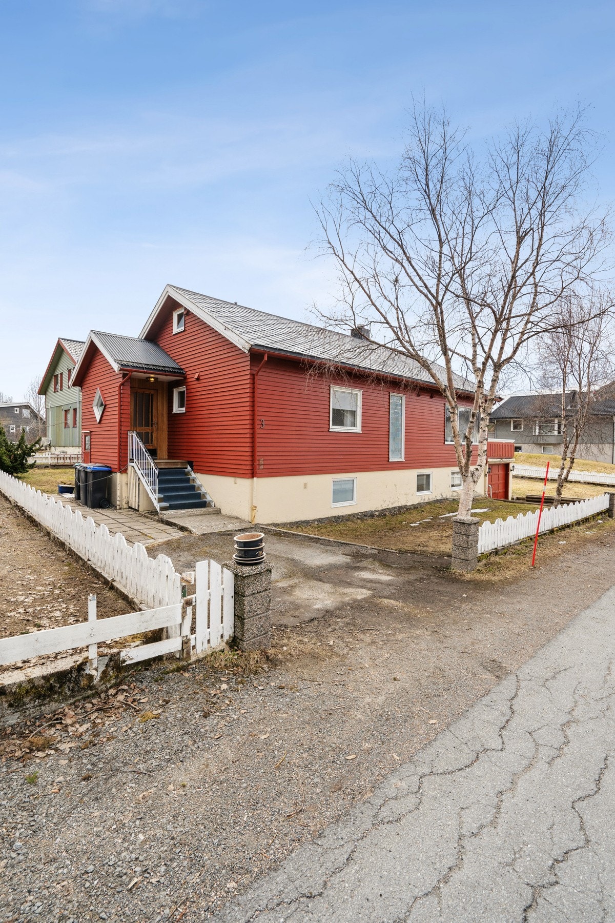 Last ned salgsoppgaven for utfyllende informasjon om eiendommen. Velkommen på en hyggelig visning! Galleribilde