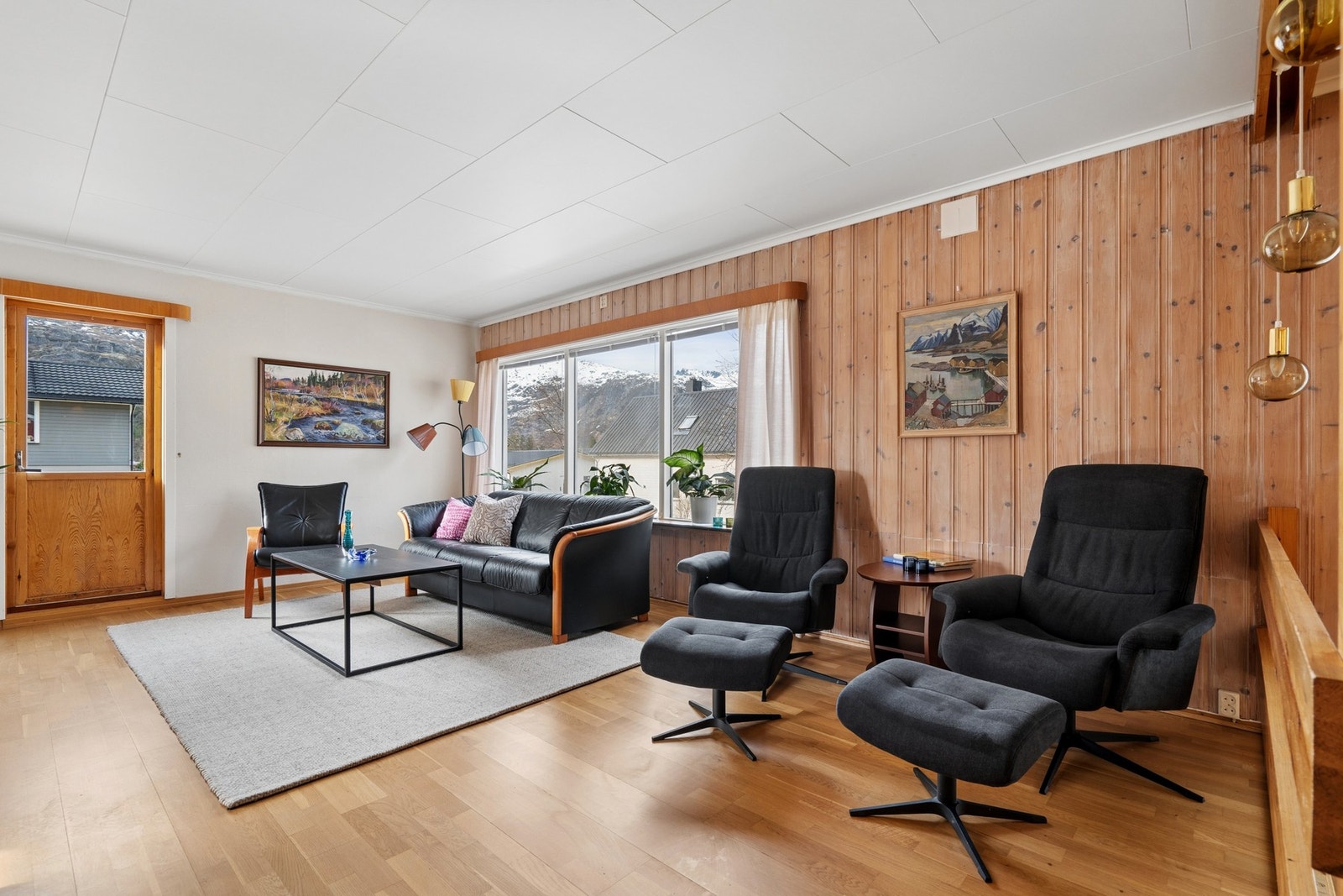 Deler av stuen. Galleribilde