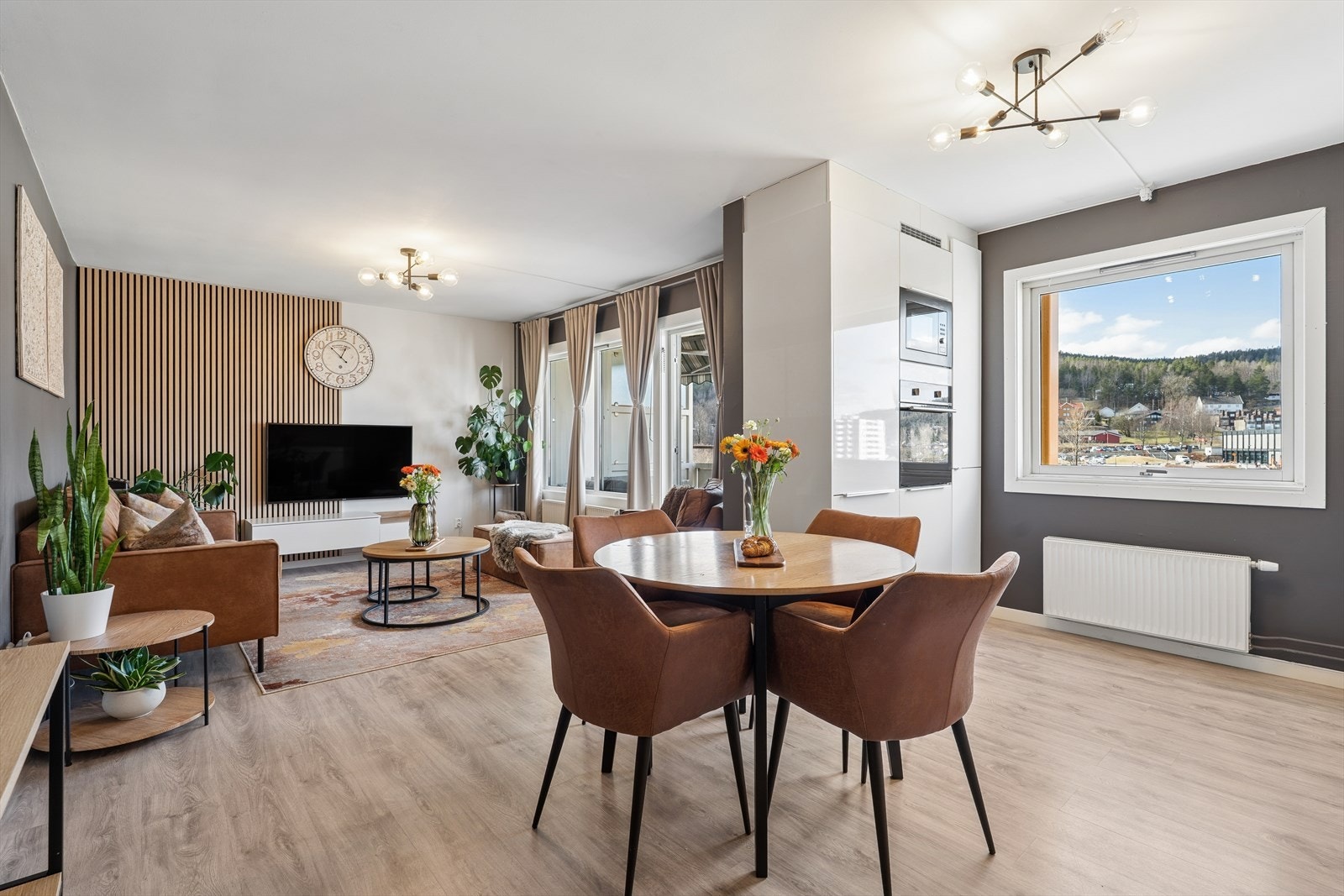 Her kan man enkelte innrede med sofagruppe og spisegruppe. Galleribilde