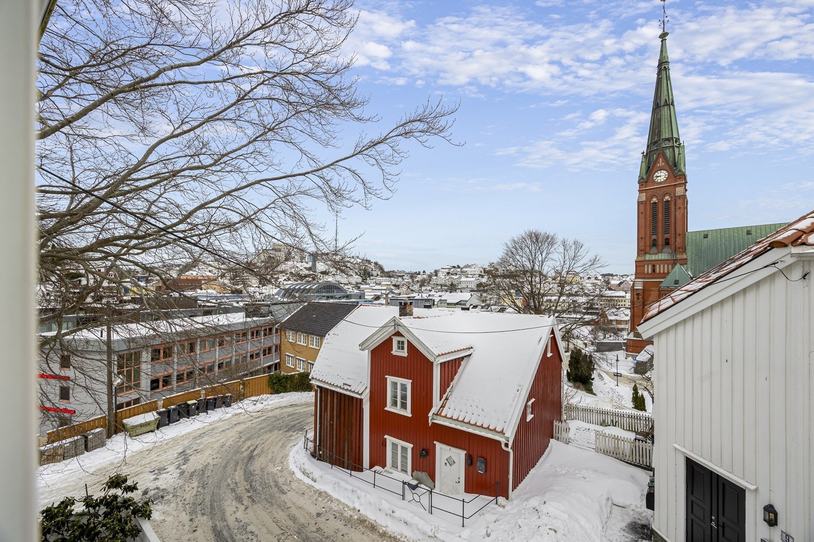 Etter 3 bybranner er det kun Tyholmen som har blitt bevart, og gjør stedet både historisk og viktig. Galleribilde