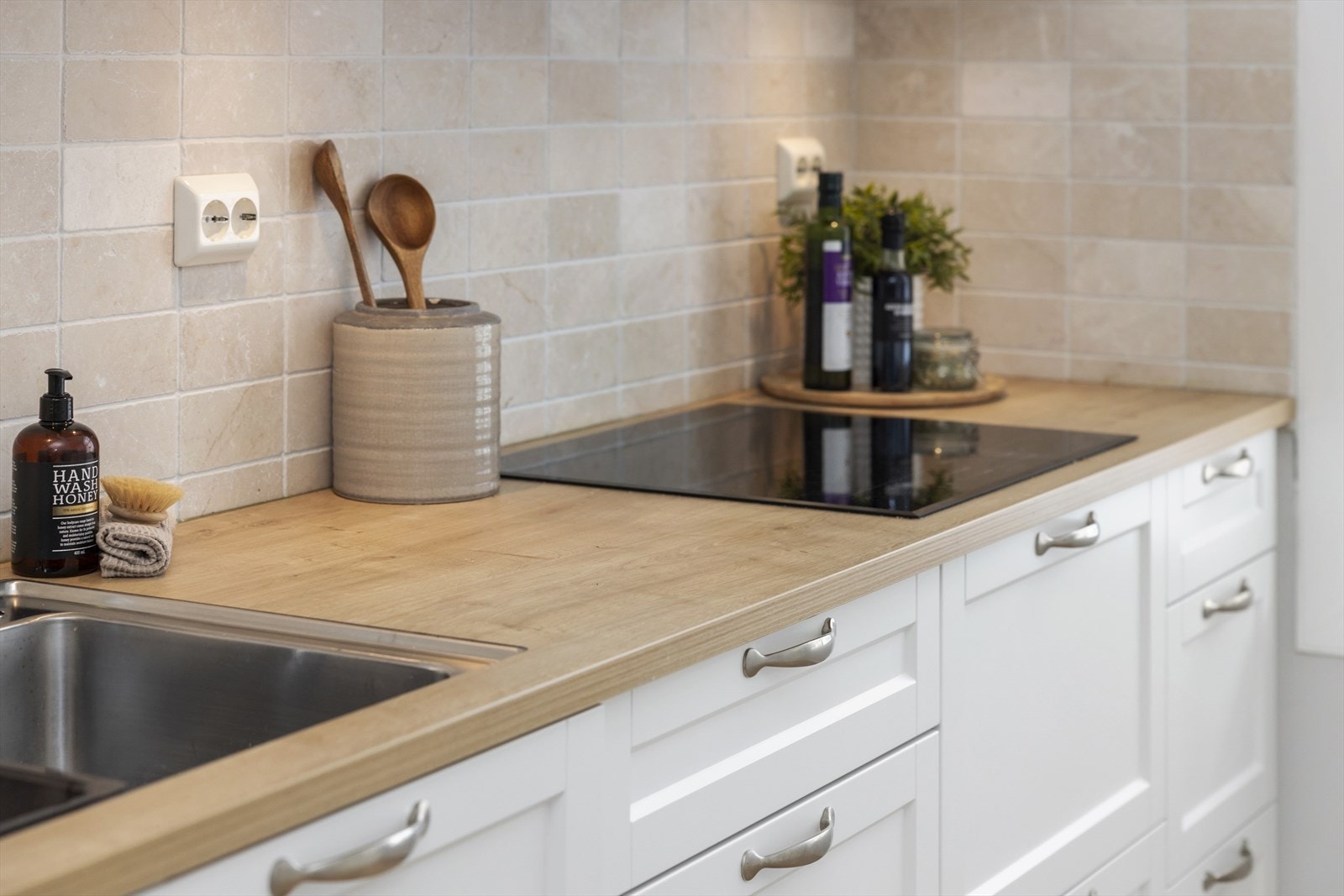 - og medfølger i handelen. Galleribilde