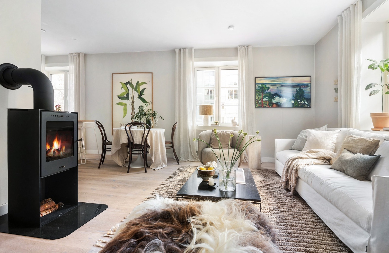 PrivatMegleren Aksept v/ Ellen Pike har gleden av å presentere Uelands gate 26 (Foto Studio Oslo) Galleribilde