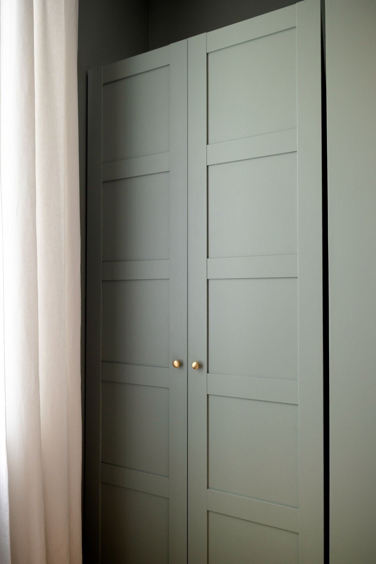 Soverom 3 garderobe Galleribilde