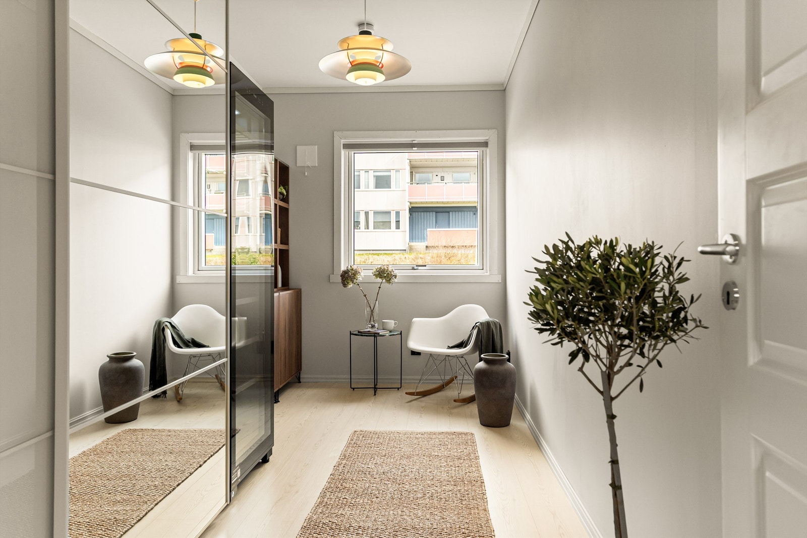 - Soverom nr. 2 passer perfekt som gjesterom eller kontor - Galleribilde