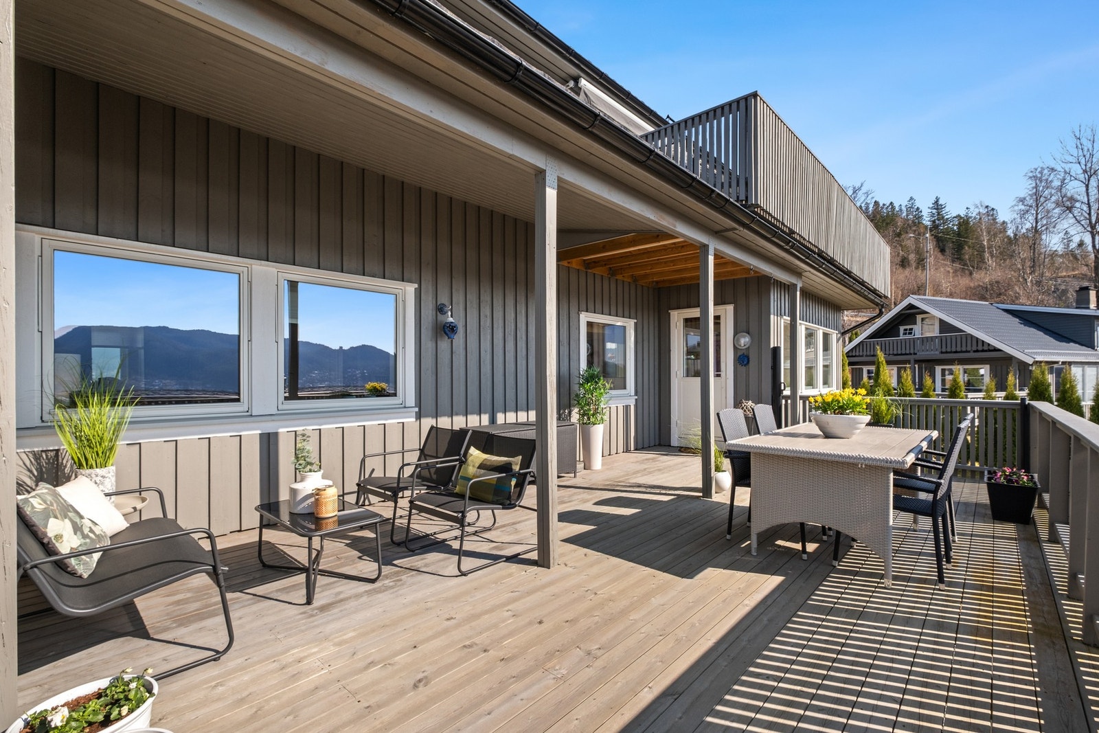 Verandaen er på totalt 34 kvm. Galleribilde