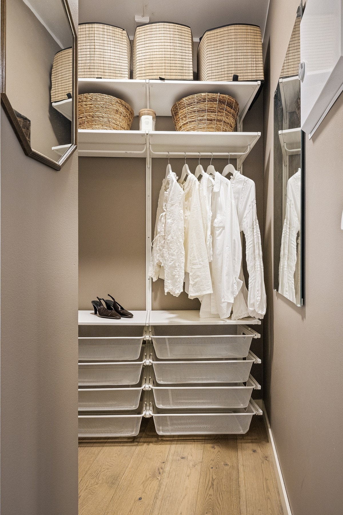 - Walk-in - Galleribilde