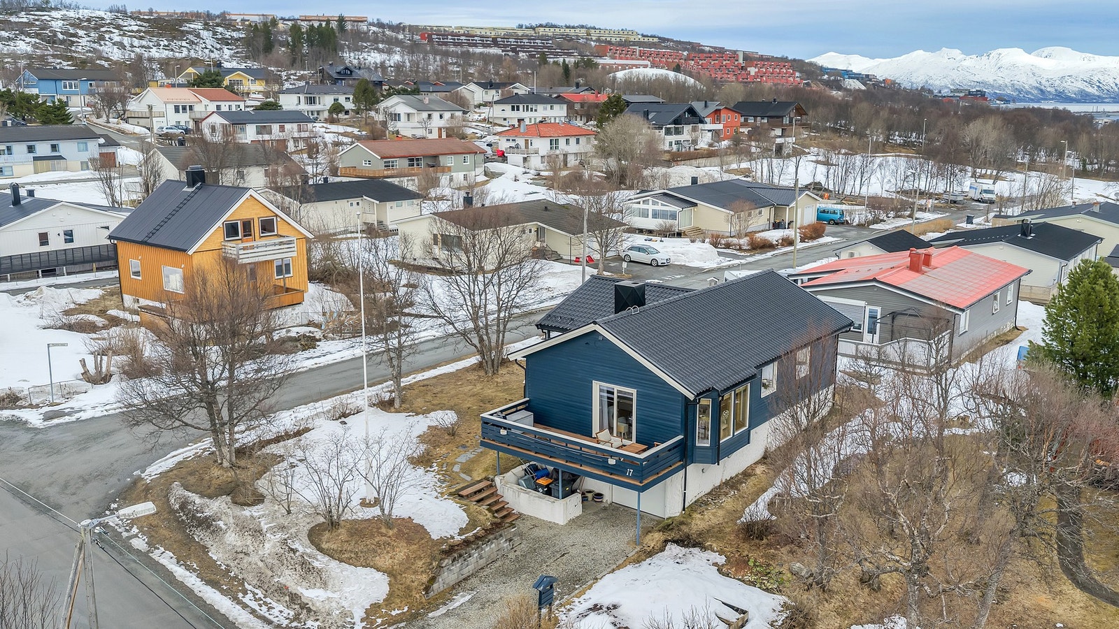 Det er et veletablert og rolig boområde på nordøstsiden av Tromsø. Galleribilde