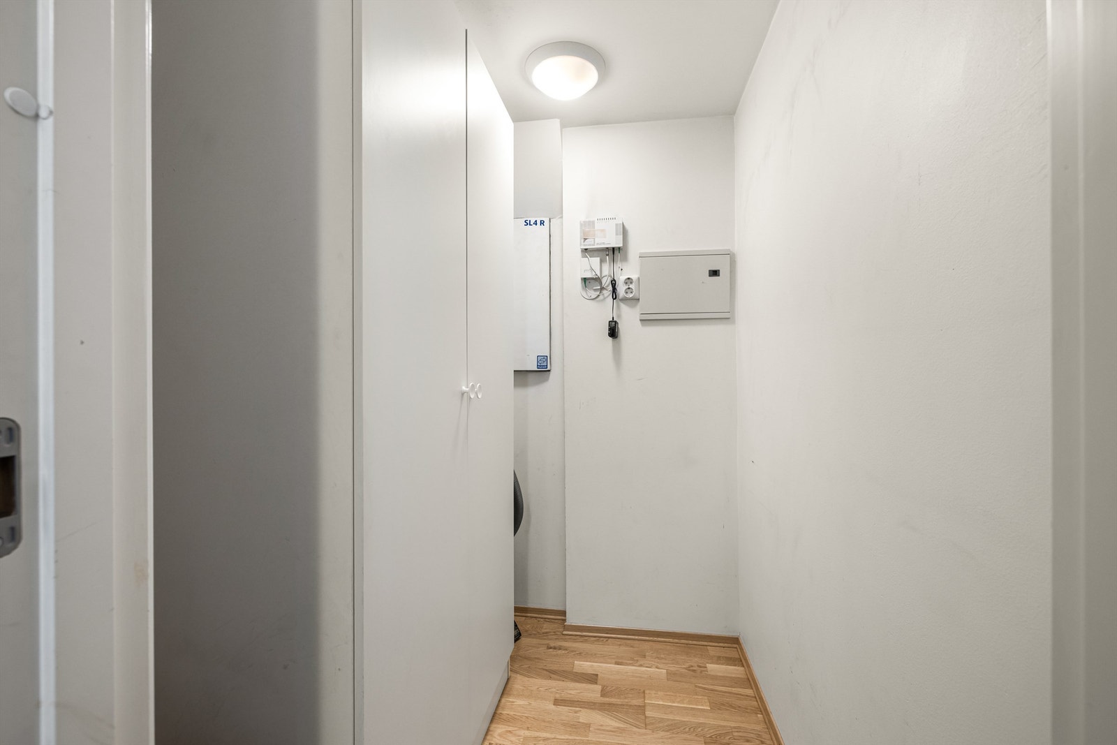 Leiligheten har en praktisk innvendig bod og bod i garasjekjeller for ekstra lagringsplass. Galleribilde