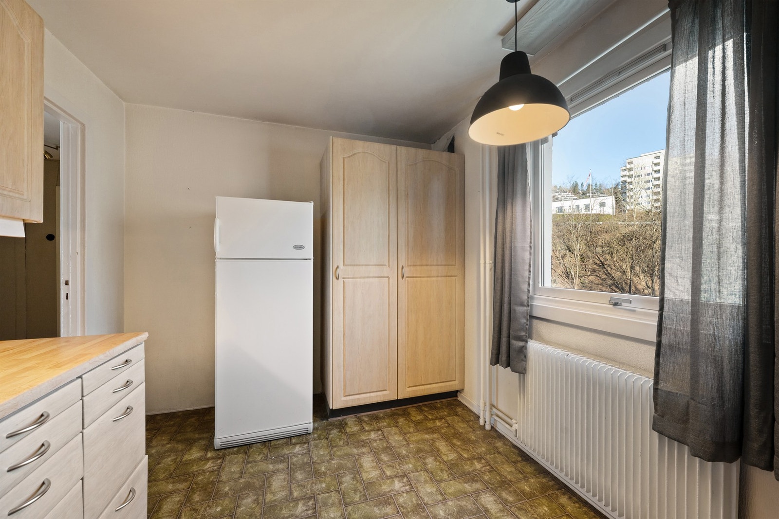 Opplegg for komfyr, oppvaskmaskin og kjøl/fryseskap. Galleribilde