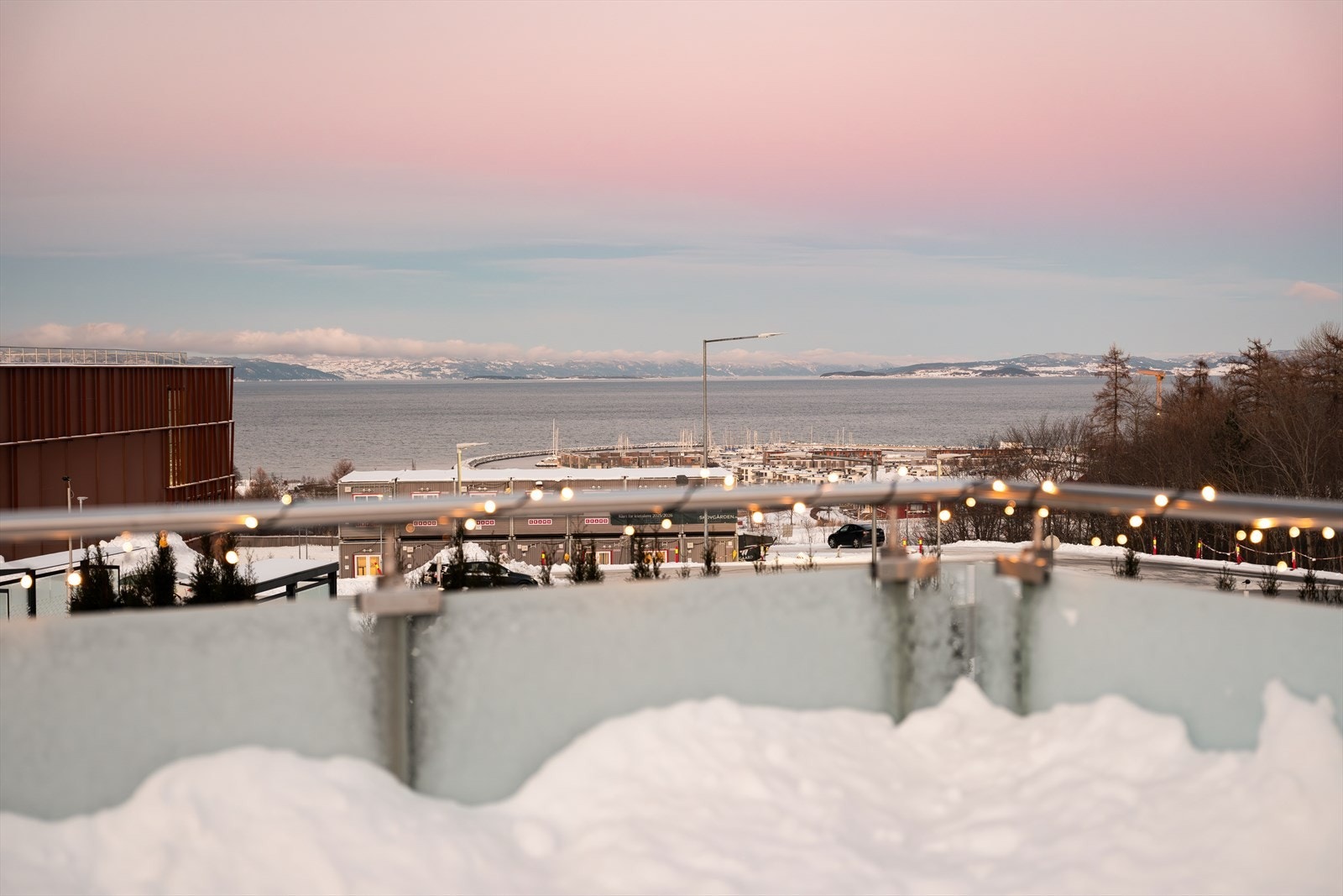 Her får du fantastisk utsikt mot Grillstad og Trondheimsfjorden. Galleribilde