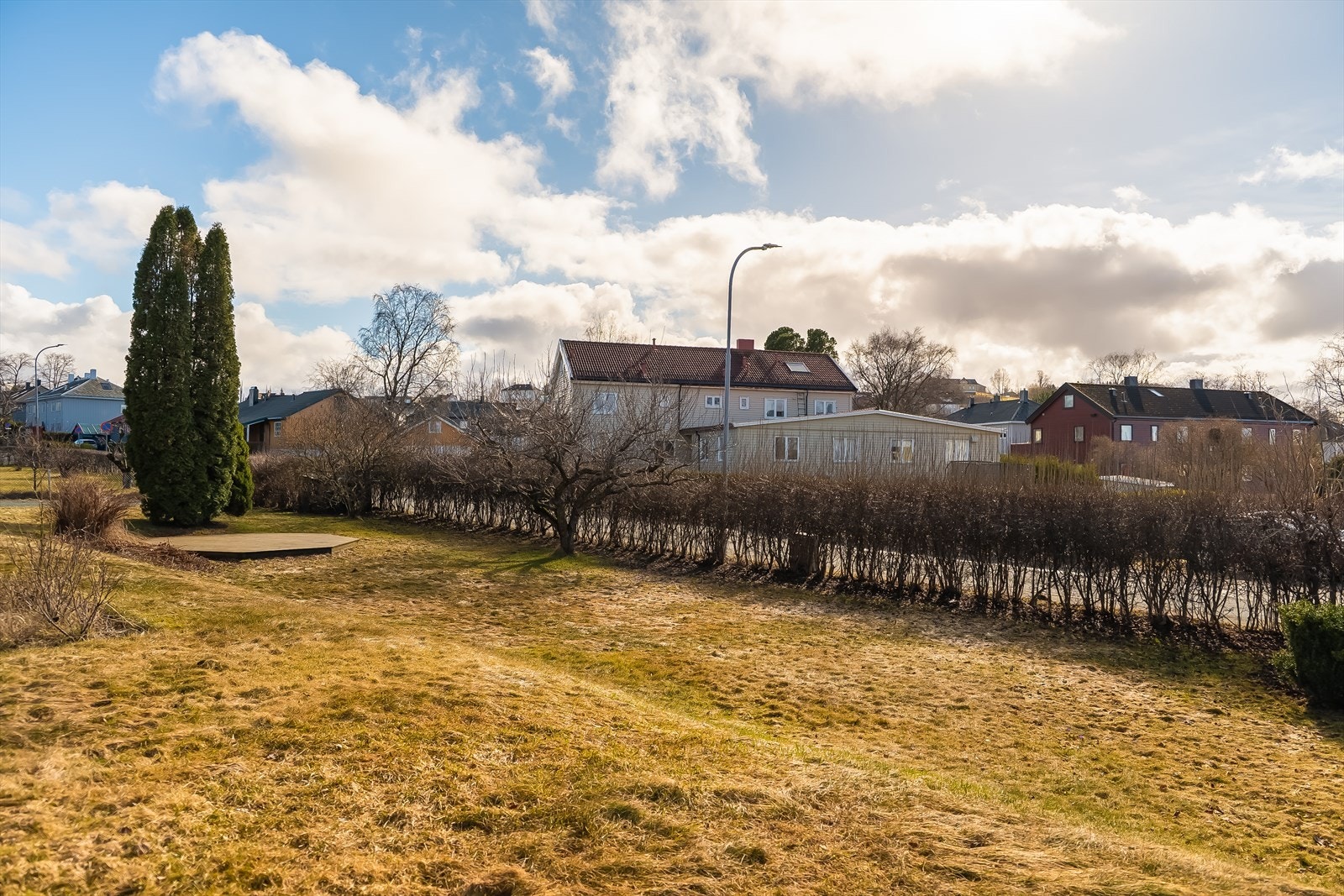 Samtidig som beliggenheten er tilbaketrukket er det kort vei til Trondheim sentrum, Sirkus Shopping og City Lade. Galleribilde