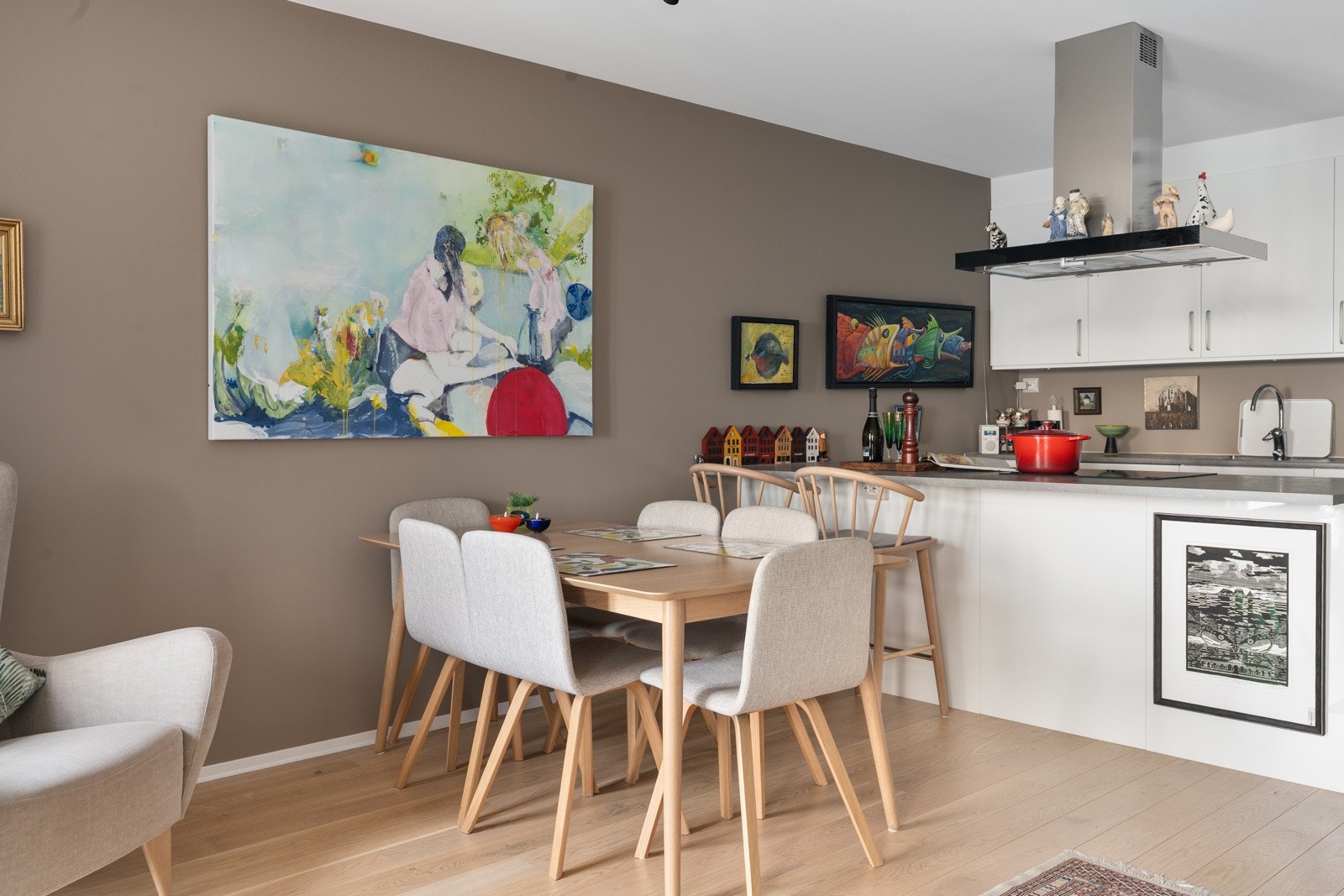 Halvøyen har barløsning, så her kan du fint ha frokostbordet.