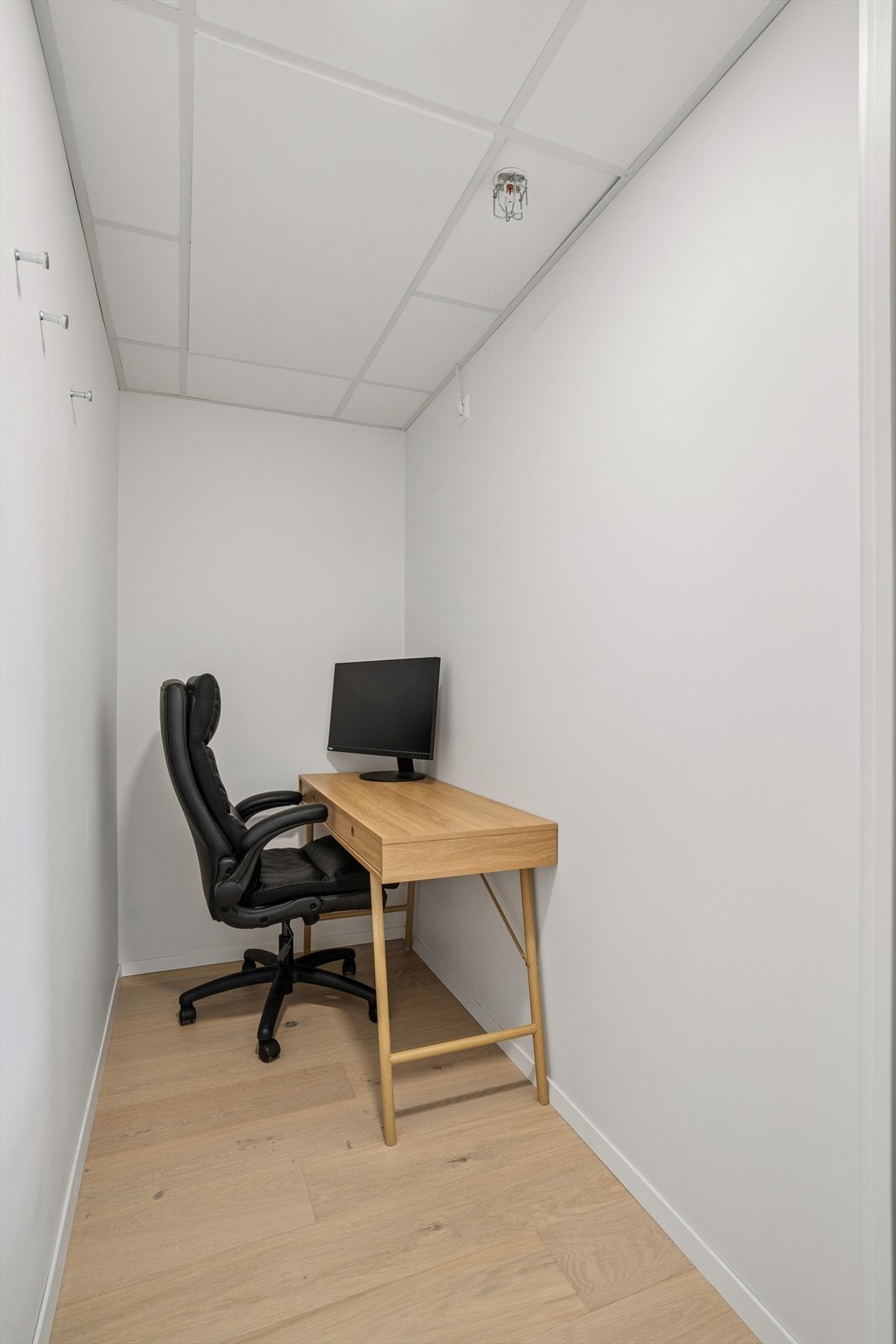 Innvendig bod med plass til oppbevaring. Galleribilde