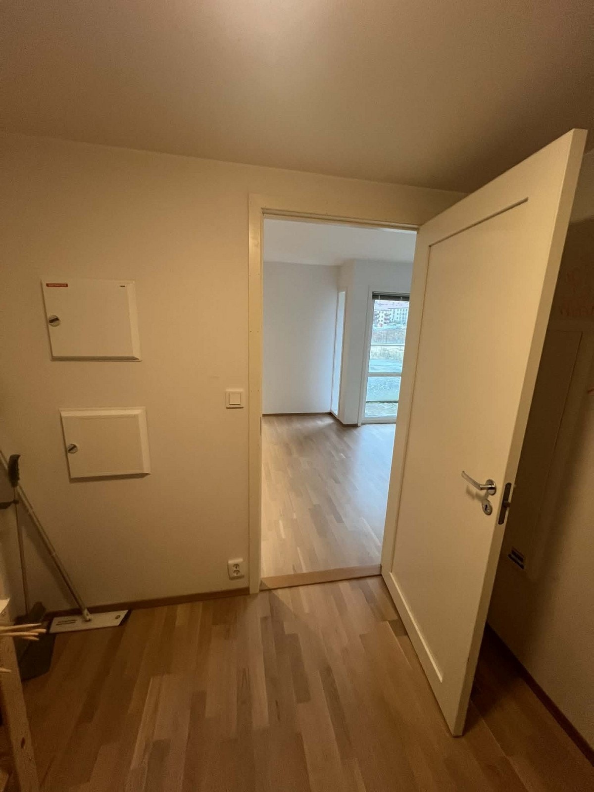 Bod med inngang fra kjøkkenet Galleribilde
