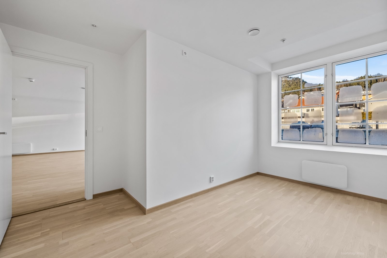 Leiligheten har 2 romslige og pene soverom. Galleribilde