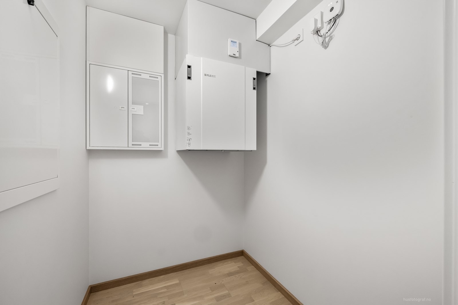 I tillegg har leiligheten en stor innvendig bod, hvor du har rikelig med lagringsplass. Galleribilde