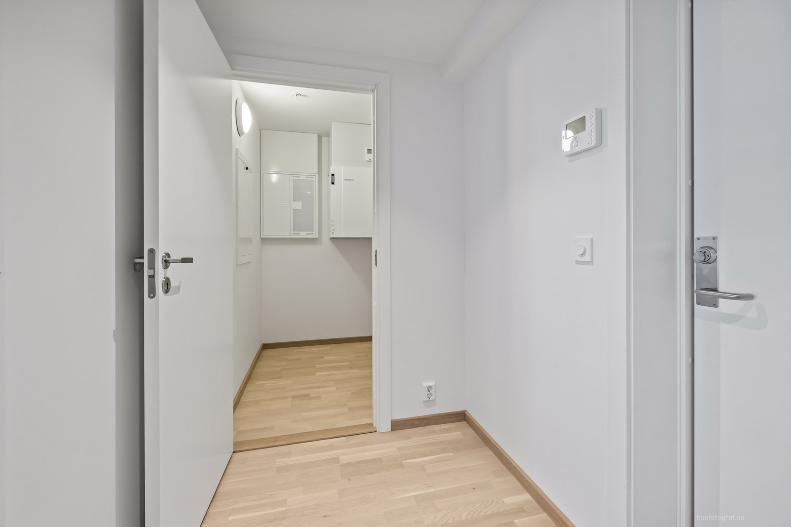 I entréen er det god plass for oppheng av yttertøy. Galleribilde